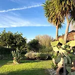 Sunny Garden Aparthotel 3*