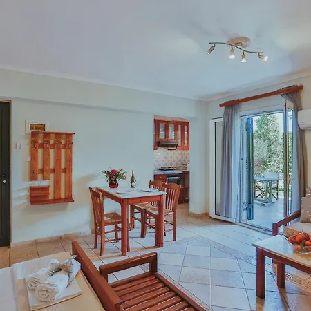 Aparthotel Sunny Garden 4*