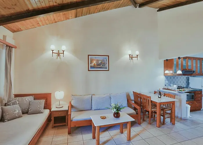 Sunny Garden Aparthotel