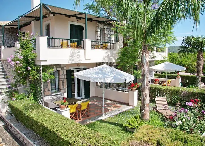 Sunny Garden Aparthotel 3*