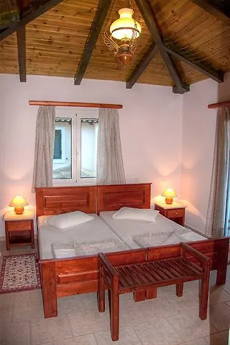 Sunny Garden Aparthotel 3*