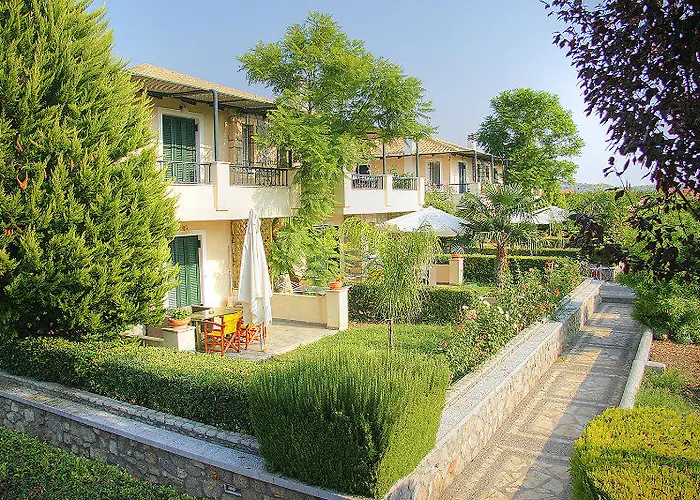 Sunny Garden Aparthotel 3*