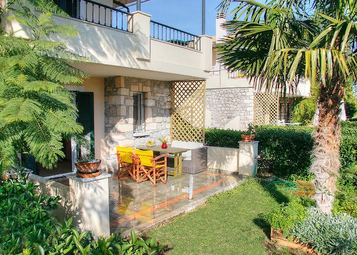 Aparthotel Sunny Garden 3*