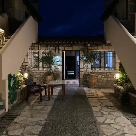 Ξενοδοχείο με διαμερίσματα Sunny Garden 3*