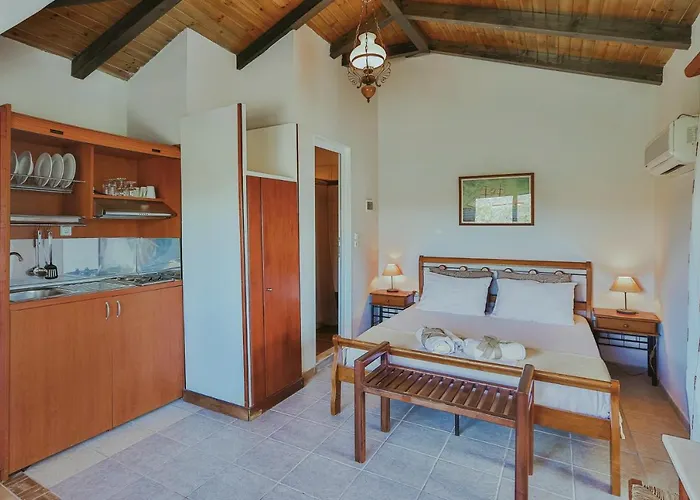 Sunny Garden Aparthotel