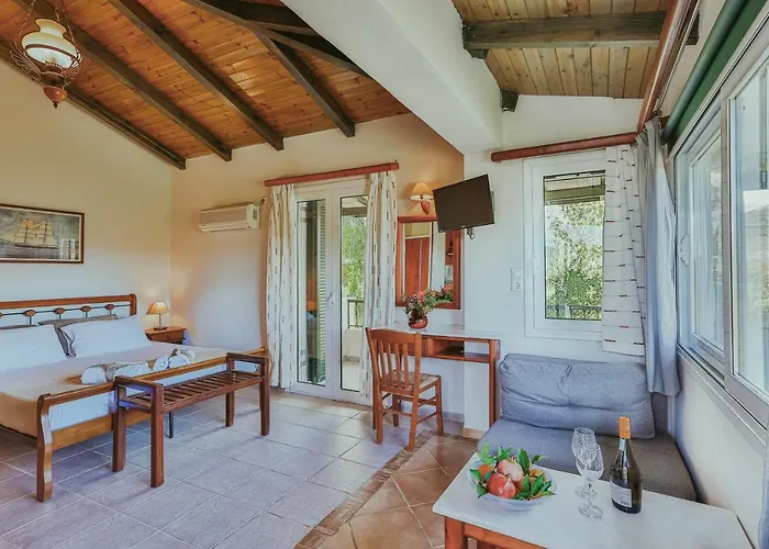 Sunny Garden Aparthotel