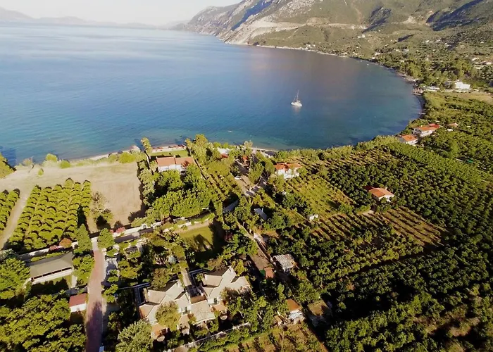 Sunny Garden Ξενοδοχείο με διαμερίσματα 3*