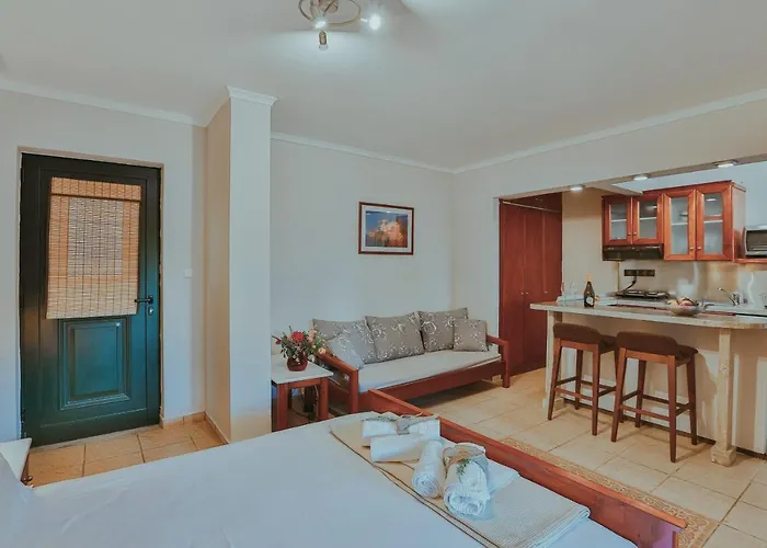 Ξενοδοχείο με διαμερίσματα Sunny Garden